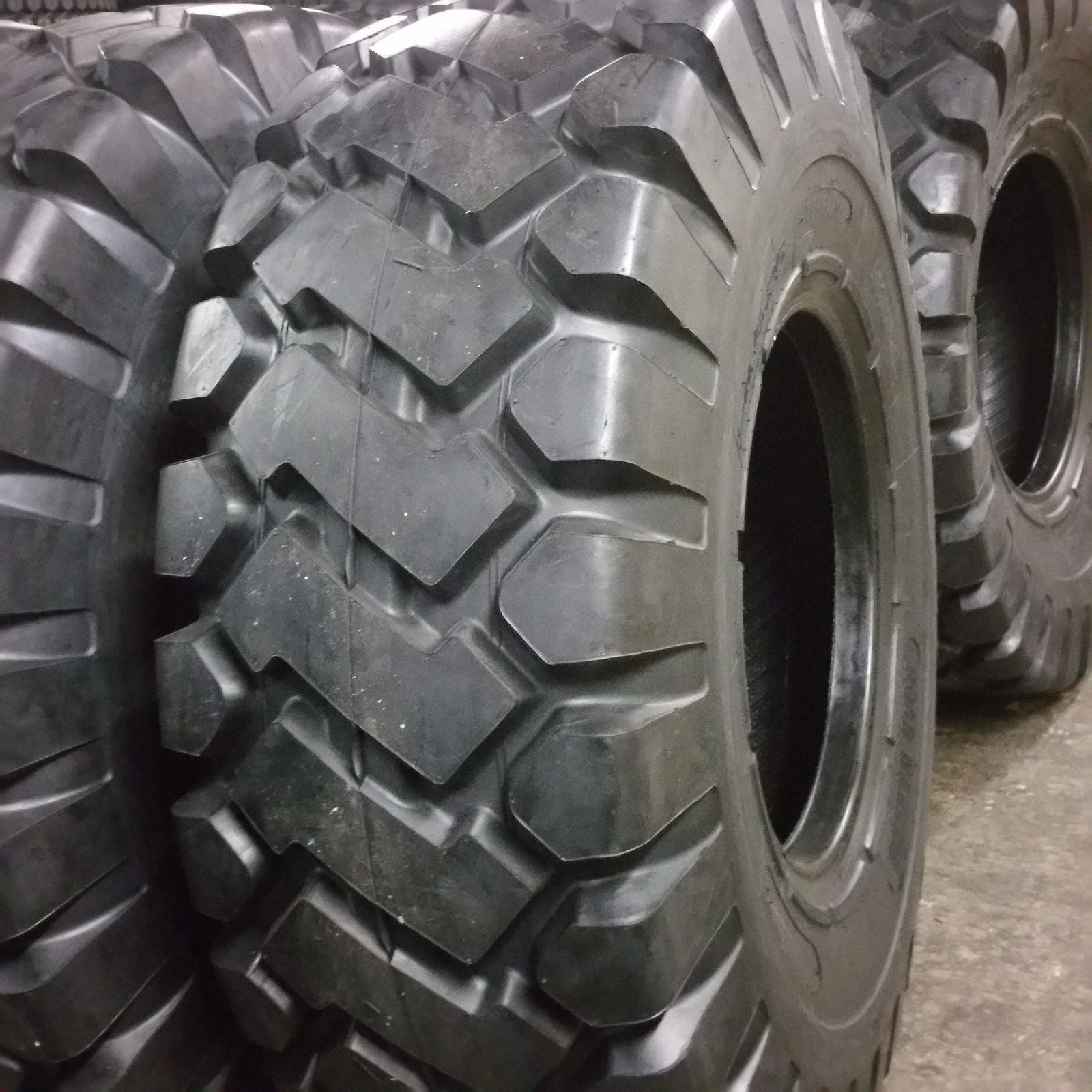 NEW OFF ROAD LOADER TIRES BIAS 17.5 / 20.5 / 23.5 / 26.5 / 29.5