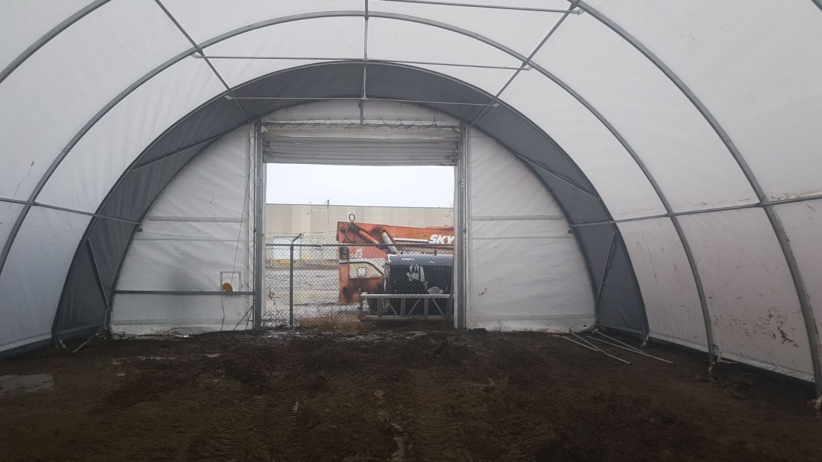 NEW 30′ WIDE SINGLE TRUSS WITH WINCH DOORS MODEL