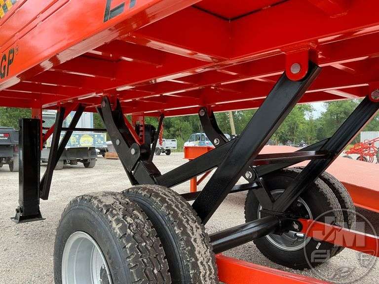 UNUSED 2025 EINGP EH15T THREE-SIDED TELESCOPIC MOBILE LOADING RAMP