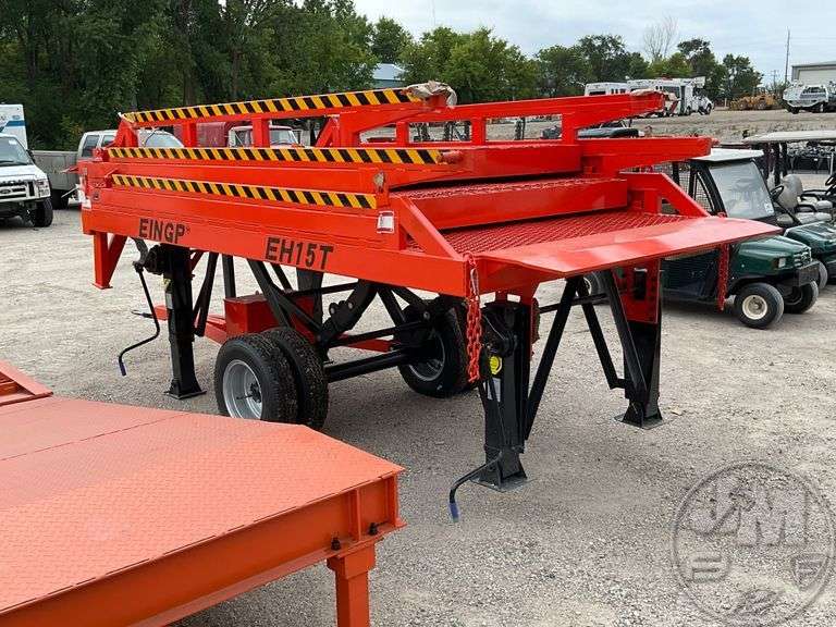 UNUSED 2025 EINGP EH15T THREE-SIDED TELESCOPIC MOBILE LOADING RAMP
